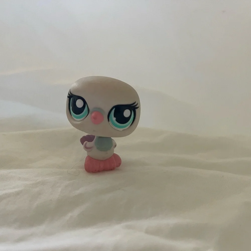 Littlest Pet Shop PIGEON #1547 Authentic Hasbro